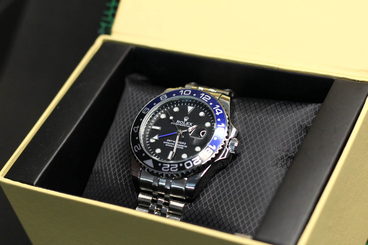 GMT-Master II “Batman” | Bi-Color Cerachrom-Bezel | Black Lacquer Dial
