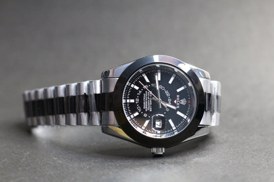 R0lex Sky-Dweller | Smooth-Bezel |Satin black with off-center 24-hour ring Dial