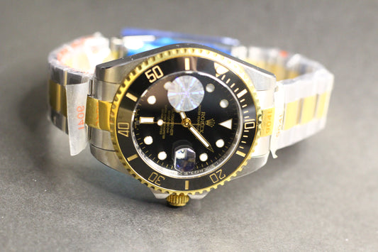 GMT Master | Auto | Gold Two Tone | Gloss black “Maxi” dial