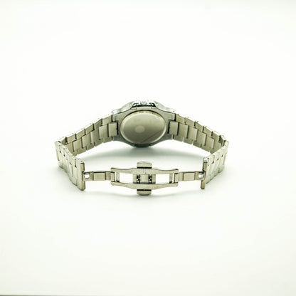 PP | Nautilus | Silver Chain | Lacquered silvery-white, horizontally embossed Dial